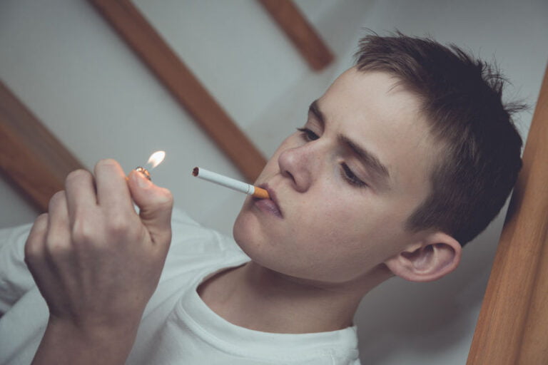 Uso di tabacco e adolescenti